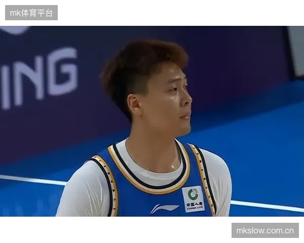 斗志全无，赵睿半决赛G3表现形同梦游，其求胜欲缺失导致后场核心作用完全失效。