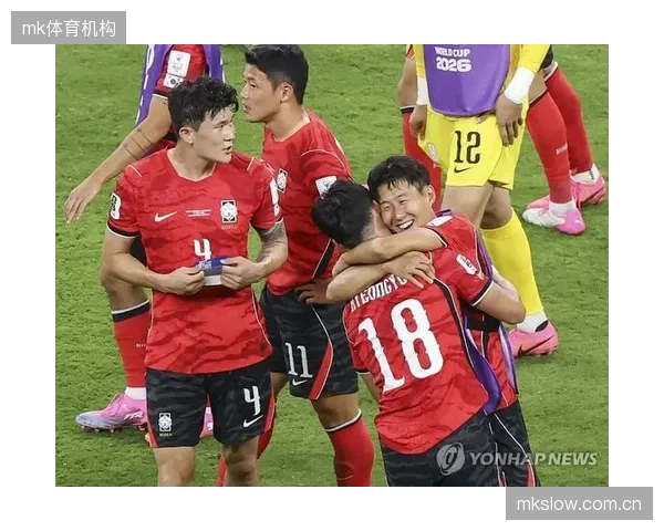 韩国队进攻模式相对单一，过度依赖孙兴慜内切和传中威胁对手。